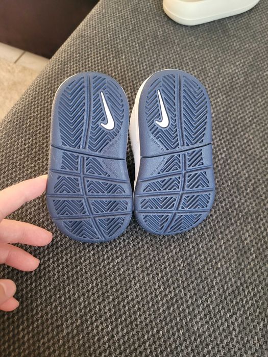 Adidasi nike copii