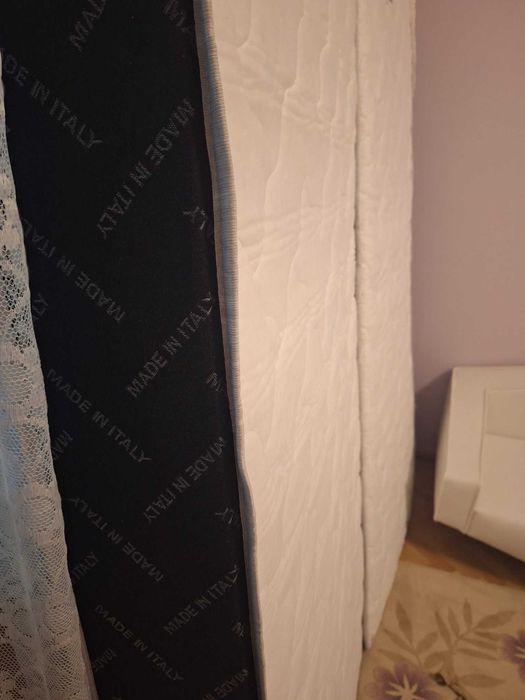 чисто нови матраци