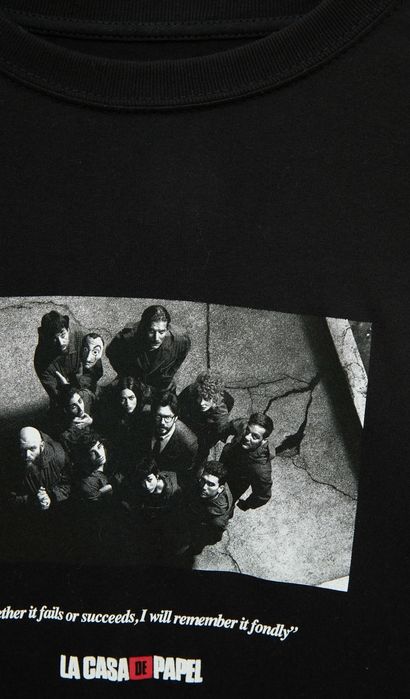 Tricou La Casa De Papel, Nou, marimea L, Pull&Bear