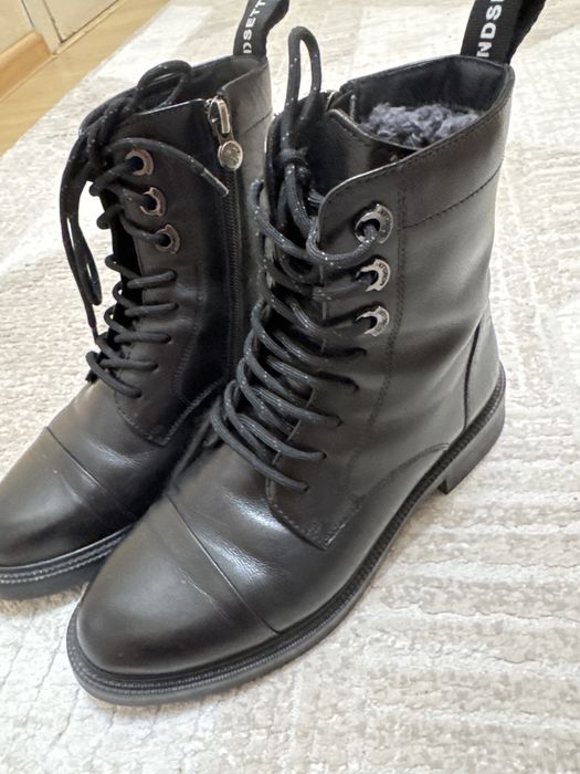 Кожаные ботинки 5000 36 р