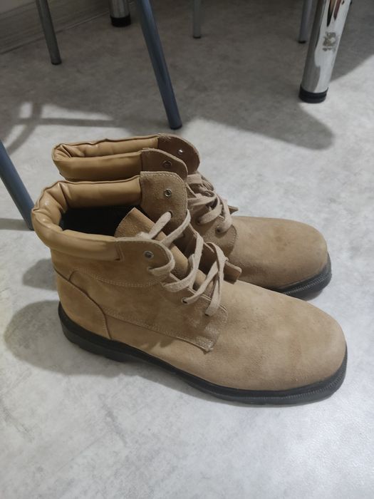 Продам Спец обувь