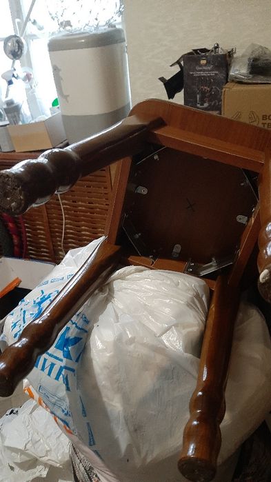 Продам разные стулья