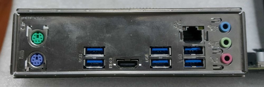 KIT i5 9600KF 3.7GHz + GIGABYTE Z390 D + Cooler IdCooling