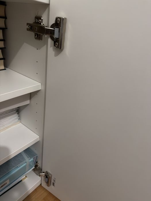 Vand corp ikea cu 2 usi
