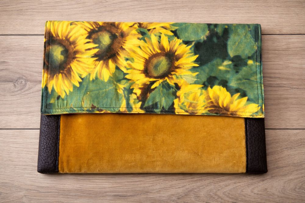 Geanta plic in stare foarte buna