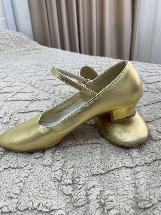 Туфли для танцев детские