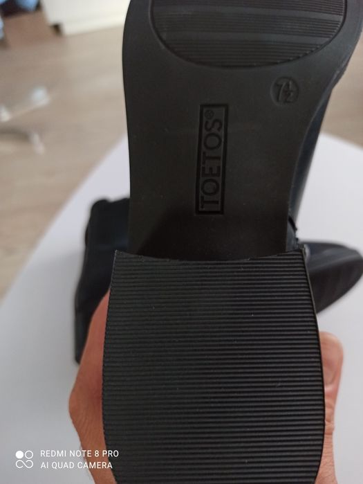 Botine piele, noi, nepurtate, mărimea 40