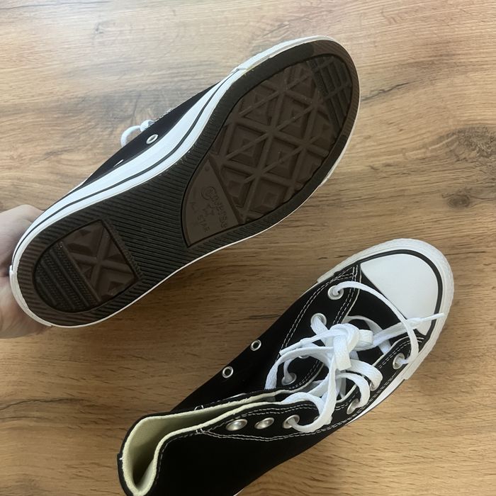 Кроссовки converse