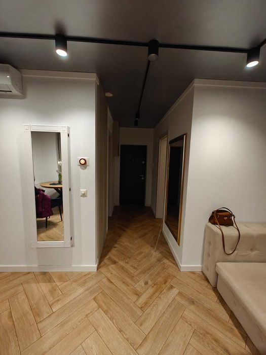 Studio de inchiriat, MRS Village