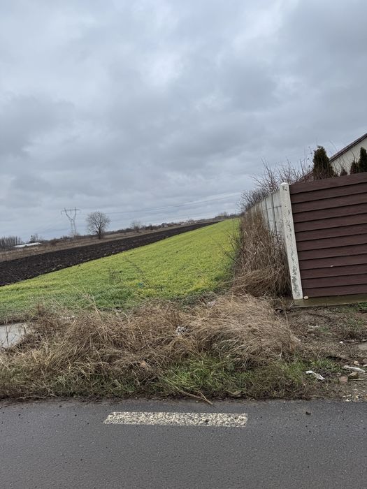 Teren intravilam de vanzare