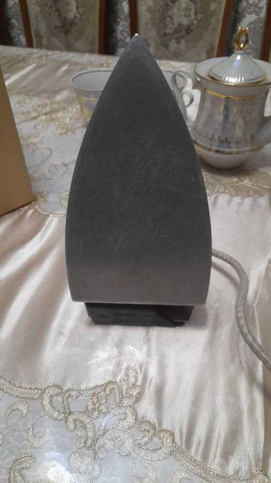 Утюг советский рабочий  Продам