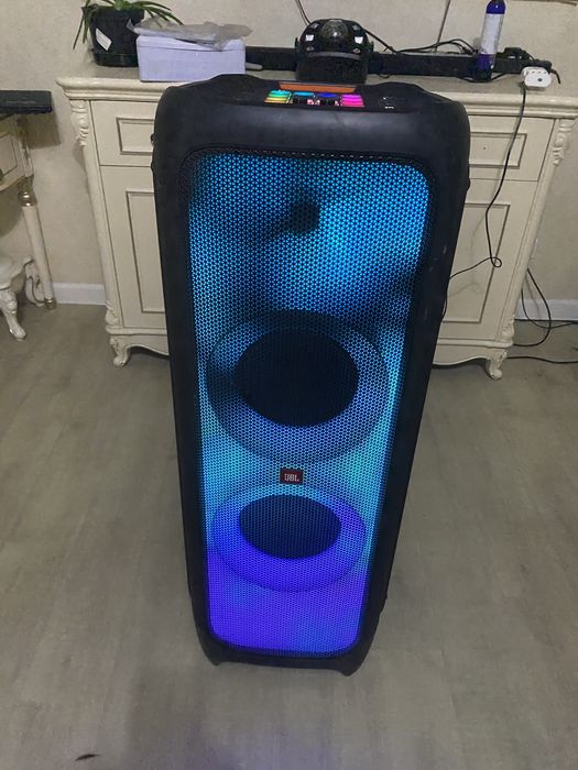 Jbl partybox 1000 продам