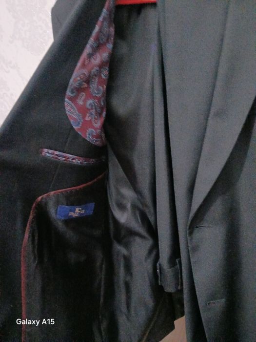 Erkaklar Kostyum shimi sotiladi