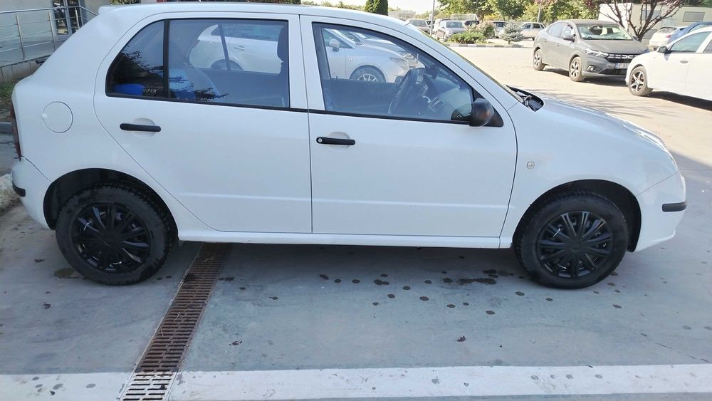 Skoda fabia1 an 2006 benzină
