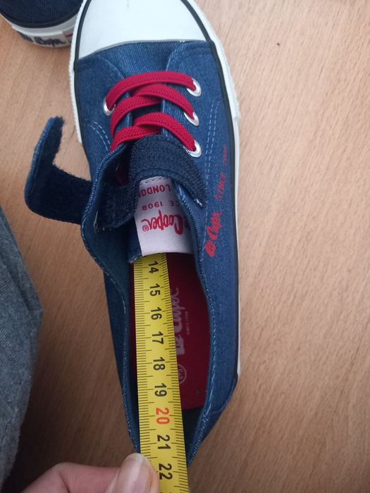 Нови кецове Lee Cooper