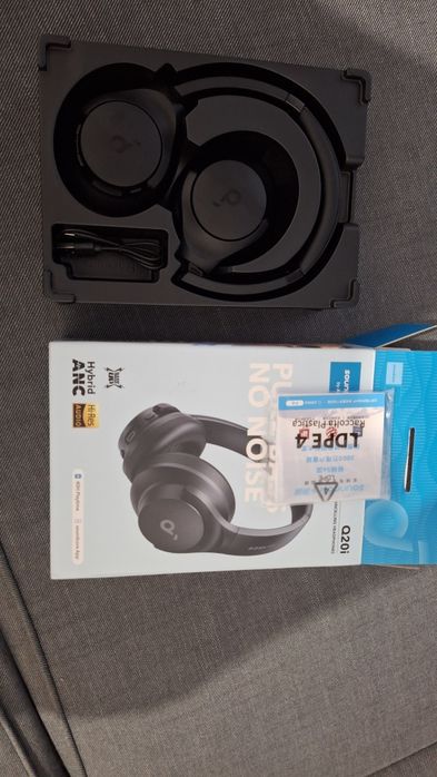 Căști Soundcore Q20i – stare foarte bună, funcționale impecabil