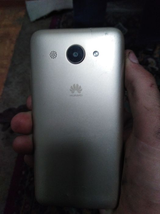 Продам телефон хуавей