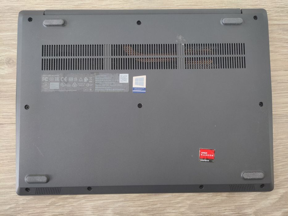 Ноутбук Lenovo V14-ADA (82C6)
