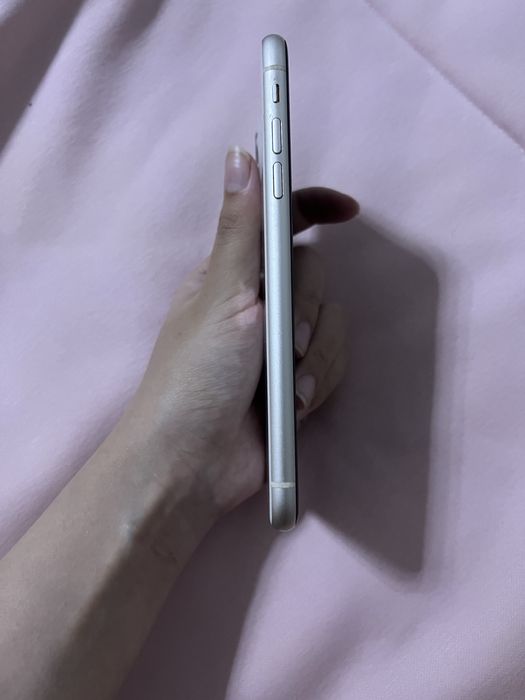 Айфон 11 в отличном состоянии