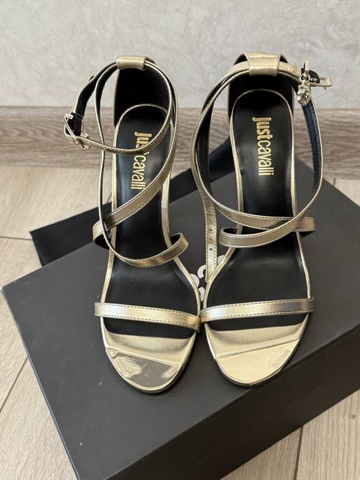 Сандали Just Cavalli НОВИ