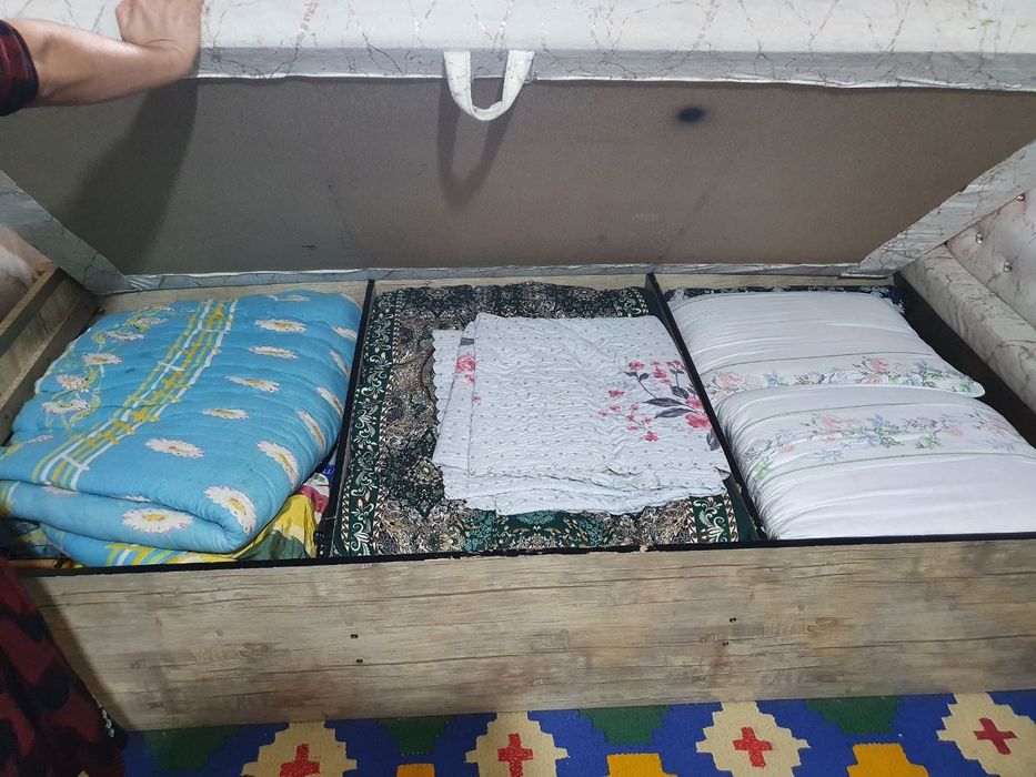 Divan yaxshi oʻzimniki