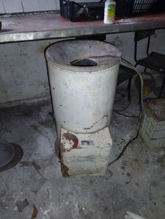 Продавам уреди!!!