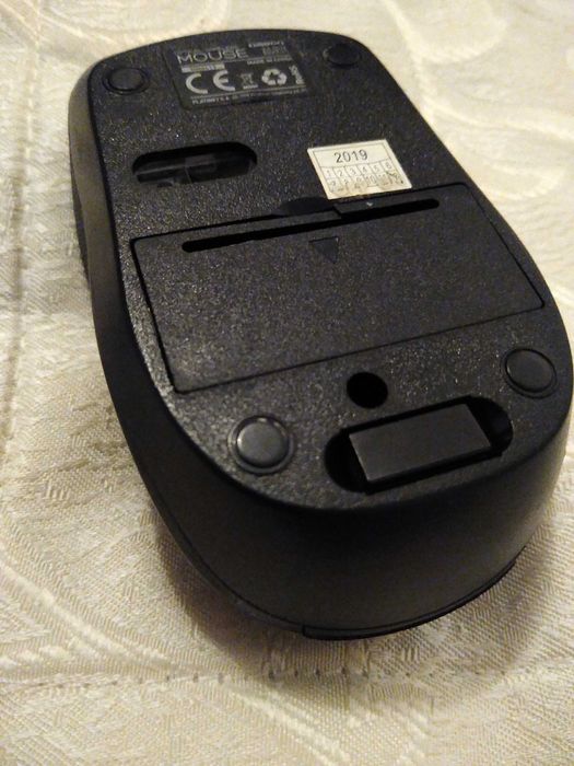 Mouse wireless nou de la Mega