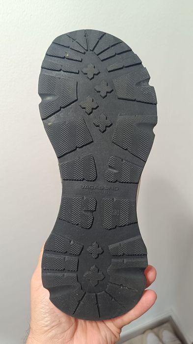 Pantofi Vagabond 43 ca noi 100 ron