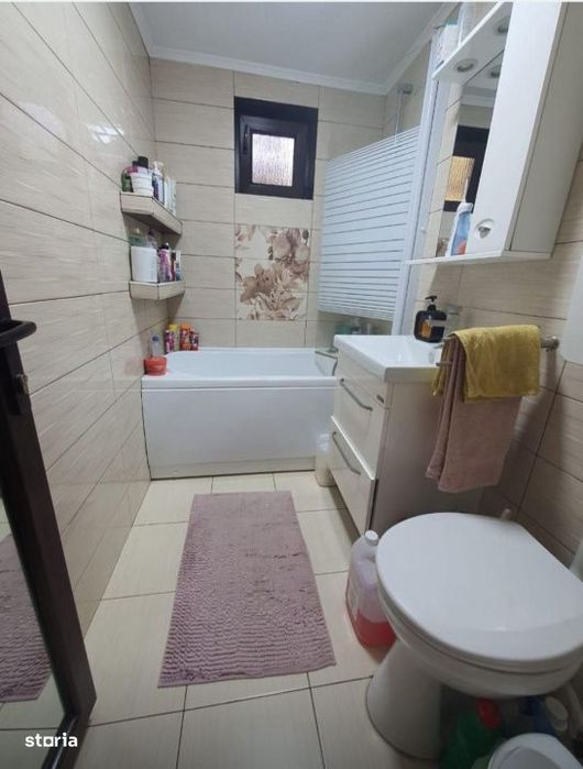 Casa la cheie 3 camere decomandate, zona Medeea