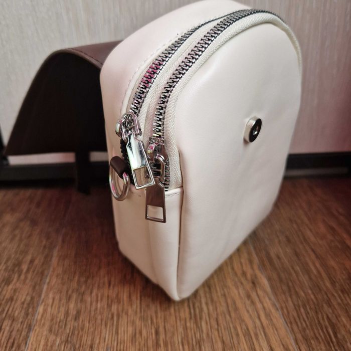 Маленькая сумка через плечо