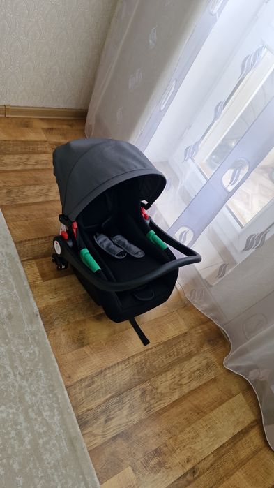 Коляска детская 3 в 1