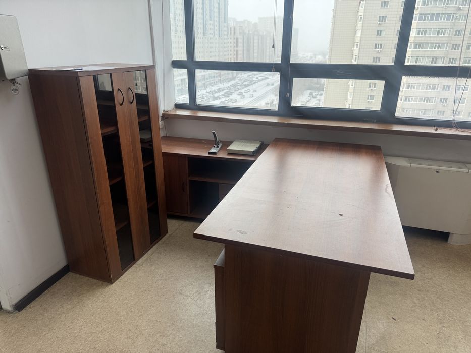 Офисная мебель (кабинет руководителя)