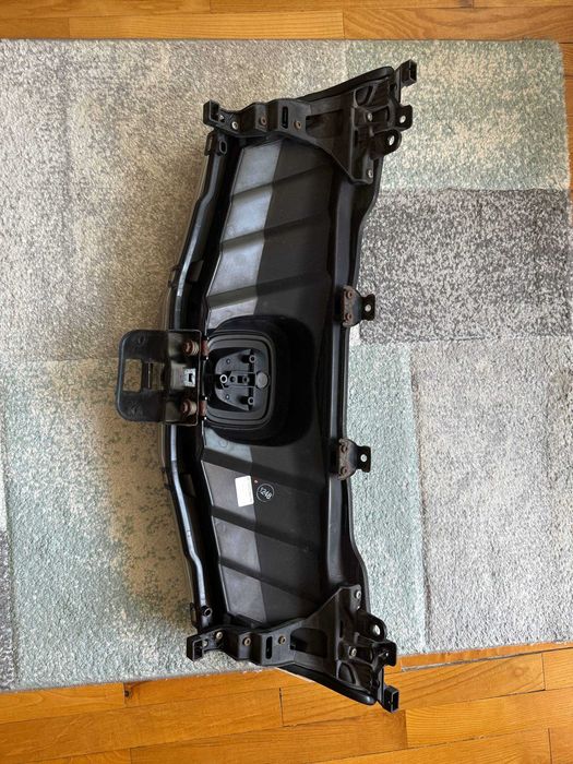Оригинална предна решетка за Honda Civic 8