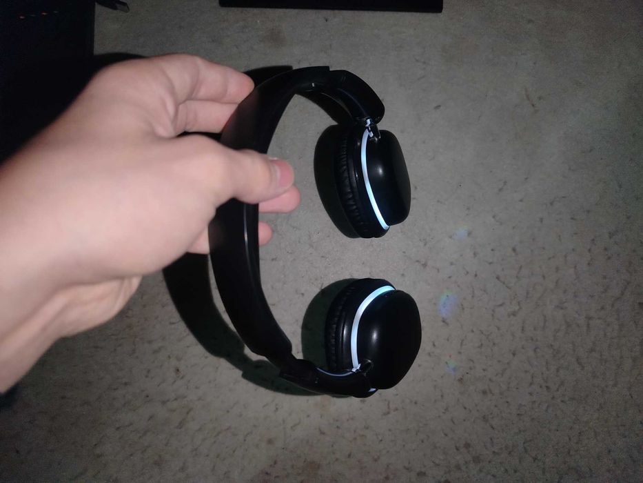 Беспроводные Наушники RGB