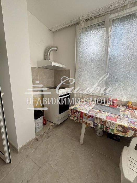 Дава се под наем Тристаен апартамент в Шумен, Болницата - 74 кв.м за 357 € - Снимка #8