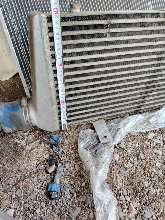 Продам радиаторы и интеркуллер чайзер марк 2