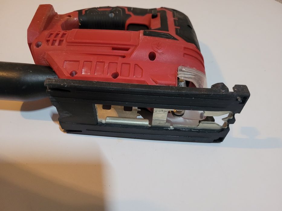 Акумулаторен прободен трион RAIDER RDP-SJS20, от серията R20 System