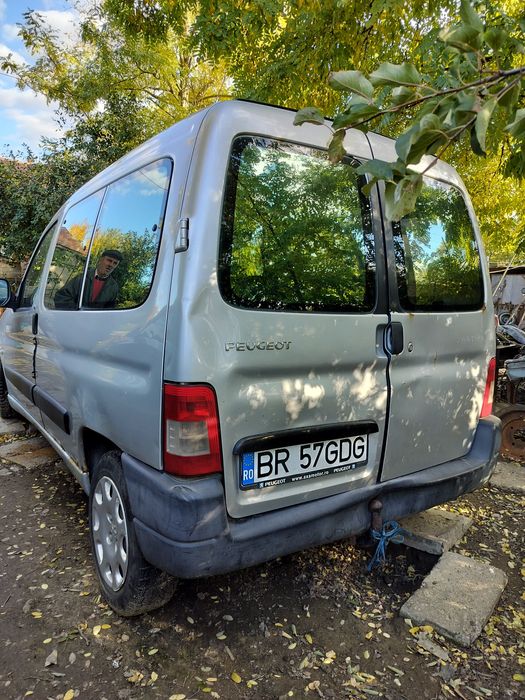Peugeot partener