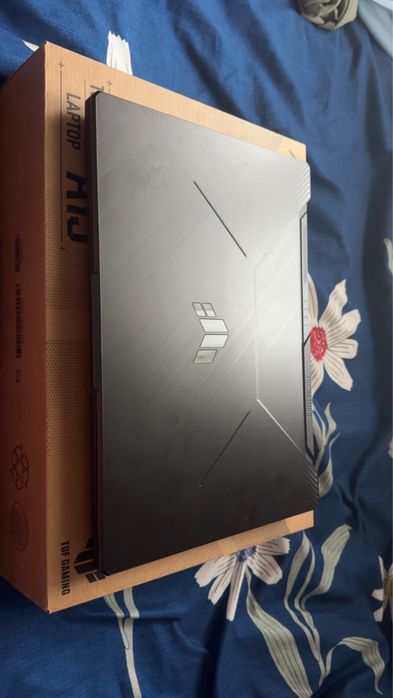 Laptop Gaming ASUS TUF A15, Ryzen 7 5700X, Windows 11 Pro ca nou