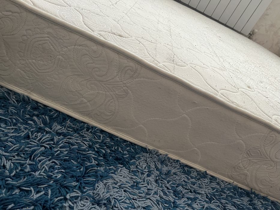 Продам матрас 160х200х21