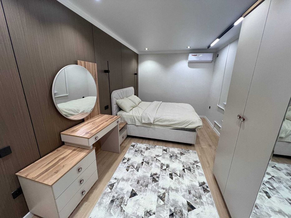 *Авиагородок 4ком квартира в центре,До Ц1 500 Метров ,Под ключ +балкон