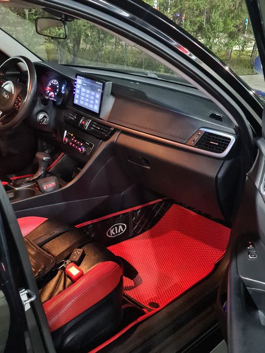 Срочно ! Автомобиль KIA Optima