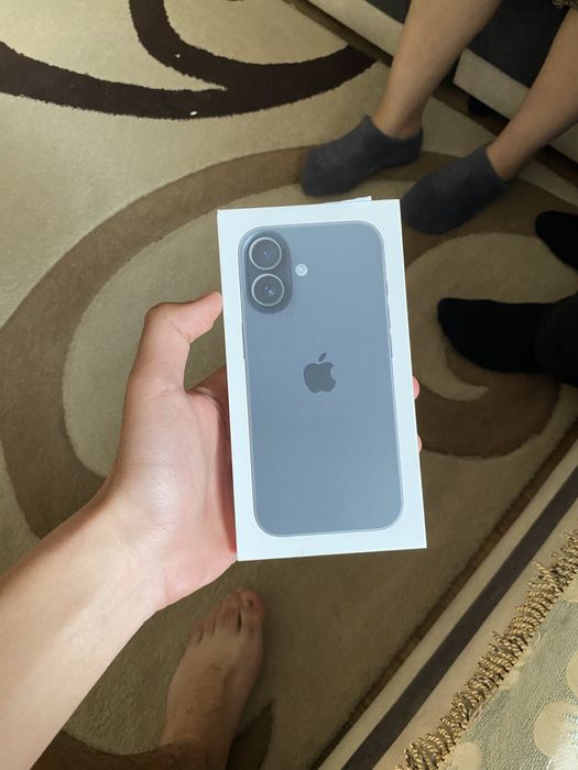 Продам Iphone 17 256gb