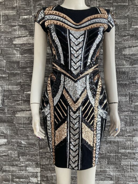 Rochii de ocazie cu paiete