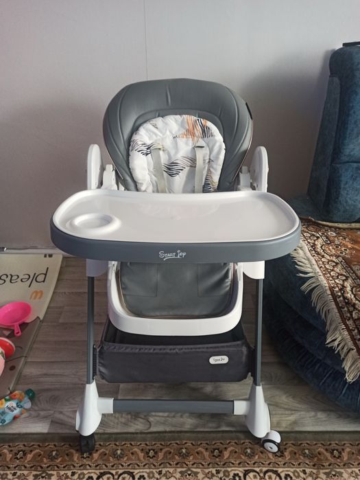 Продам Столик для кормления