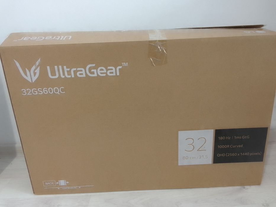 Mонитор 32 дюйма 2к 180 Гц  1мс