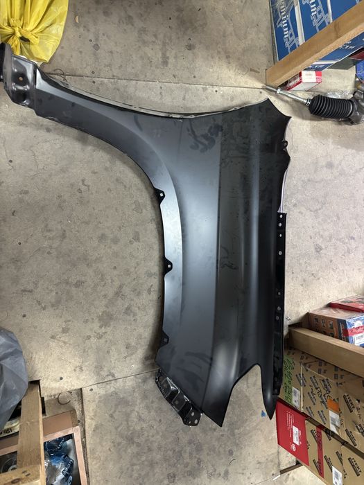 Крыло прадо 150 передний левый оригинал