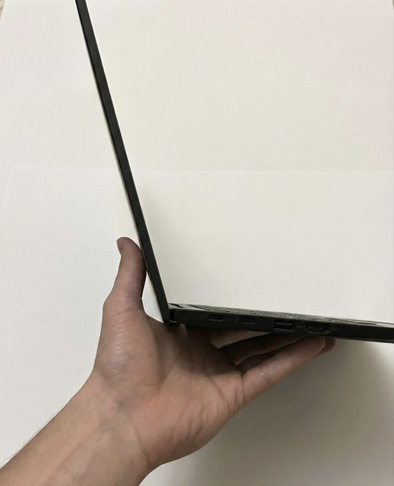 Lenovo Carbon X1 Gen 11 i7(13gen) 32gb RAM OLED