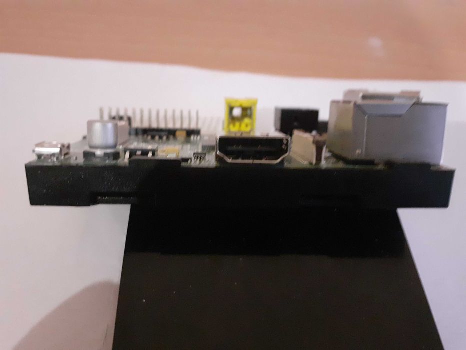 Raspberry Pi 2011. 12