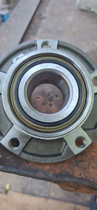 Ступиця передня BMW 3 E36 E46